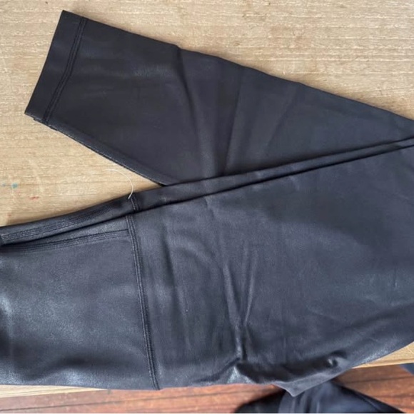 Lululemon Athletica Shimmering Charcoal Leggings - Picture 2 of 4